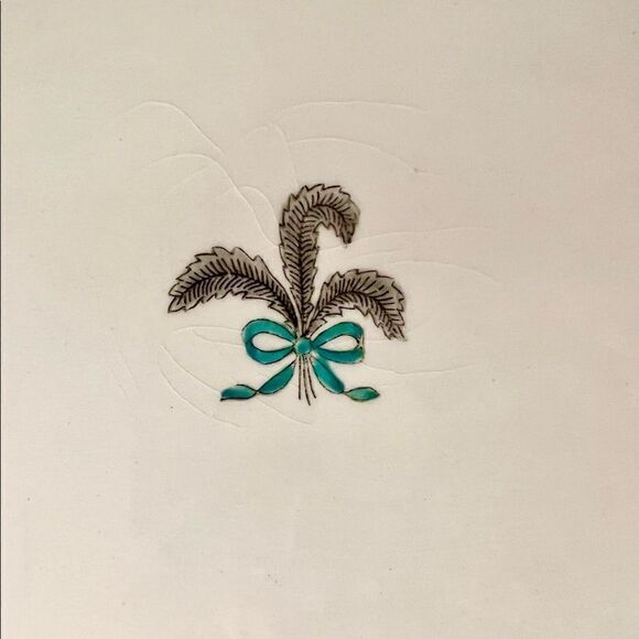 Vintage Johnson Bros Old English Rimmed Oval Platter Feather Fleur Du Lis - Picture 6 of 6